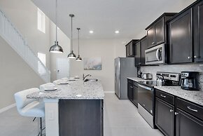 1220aloha 6 Bedroom Villa by Redawning