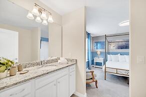 2089elcir 8 Bedroom Villa by RedAwning