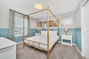 2089elcir 8 Bedroom Villa by RedAwning