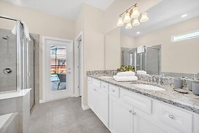 2089elcir 8 Bedroom Villa by RedAwning