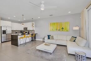 1511retreat 3 Bedroom Townhouse by Redawning