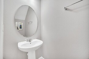 Ultimate 6 Bedroom Villa by Redawning