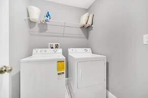 Ultimate 6 Bedroom Villa by Redawning