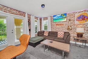 Ultimate 6 Bedroom Villa by Redawning