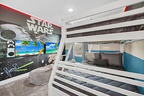 Ultimate 6 Bedroom Villa by Redawning