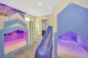 Ultimate 6 Bedroom Villa by Redawning