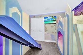 Ultimate 6 Bedroom Villa by Redawning