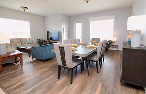 Penthouse Lake View 3 Bed Condo Convention Center 3 Bedroom Condo by R