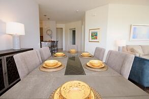 Penthouse Lake View 3 Bed Condo Convention Center 3 Bedroom Condo by R