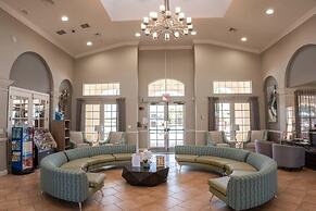 Penthouse Lake View 3 Bed Condo Convention Center 3 Bedroom Condo by R