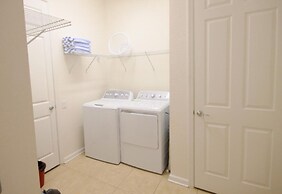 Penthouse Lake View 3 Bed Condo Convention Center 3 Bedroom Condo by R