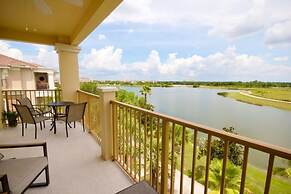 Penthouse Lake View 3 Bed Condo Convention Center 3 Bedroom Condo by R