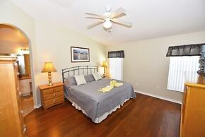 Lakeside 4-bed Pool Home At Villa Sol 4 Bedroom Home by Redawning