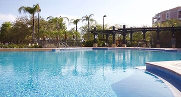 3 Bed Penthouse Near Convention Center! 3 Bedroom Condo by RedAwning