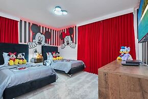 2126 Elani Brand New Windsor Island Resort 10 Bedroom Villa by RedAwni