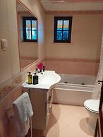 Stunning 8-bed Villa in Estoi