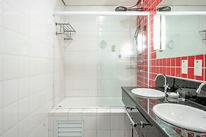 Ape tamanho família com garagem