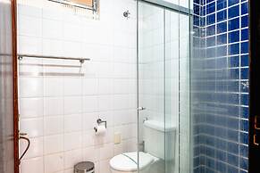 Ape tamanho família com garagem