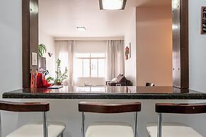 Ape tamanho família com garagem