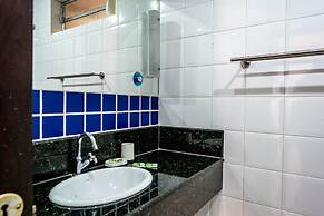 Ape tamanho família com garagem