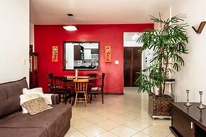 Ape tamanho família com garagem