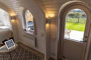 Indrek - Mayflower Meadow