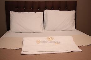 Gök Medusa Suites