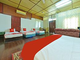 OYO 90595 Pelangi Beach Resort Cherating