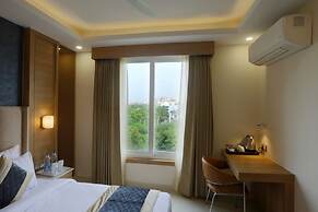 Hotel Sakura by Maps, GURGAON