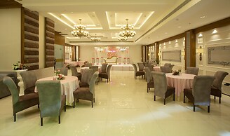 Hotel Sakura by Maps, GURGAON
