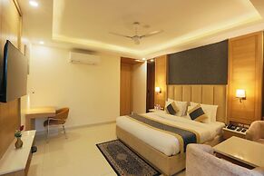 Hotel Sakura by Maps, GURGAON