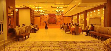 Hotel Sakura by Maps, GURGAON