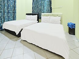 Oyo 90596 Casaria Inn