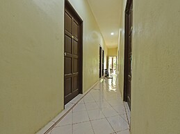 Oyo 90596 Casaria Inn