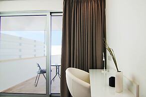 Phaedrus Living Luxury Suite Nicosia 502
