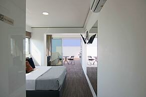 Phaedrus Living Luxury Suite Nicosia 503