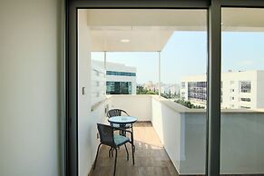 Phaedrus Living Luxury Suite Nicosia 504