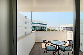 Phaedrus Living Luxury Suite Nicosia 505