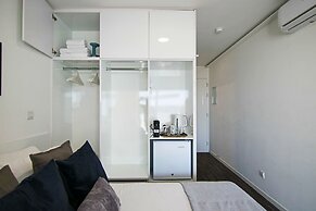 Phaedrus Living Luxury Suite Nicosia 506
