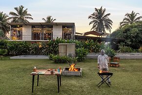 ATMAVEDA RIVERSIDE HOMESTAY