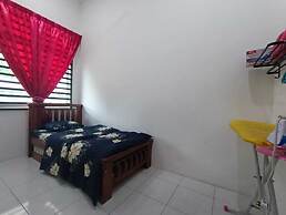 OYO Homes 90606 Casaria Cherating