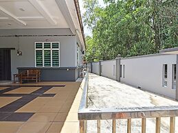 OYO Home 90582 Dz Homestay Bukit Ubi