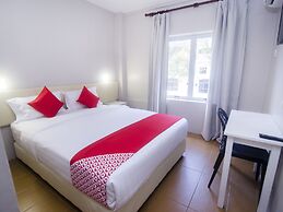 Super OYO 897 iBC36 Business Stay