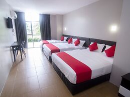 Super OYO 897 iBC36 Business Stay