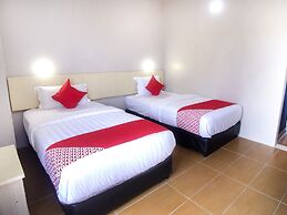 Super OYO 897 iBC36 Business Stay