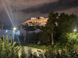 Check Point - Acropolis View A