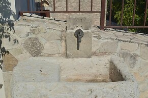 Stone Countryhouse Paliama by the River in s Crete