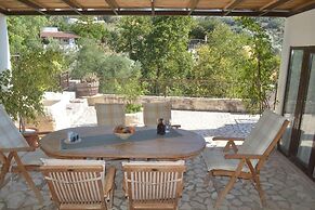 Stone Countryhouse Paliama by the River in s Crete