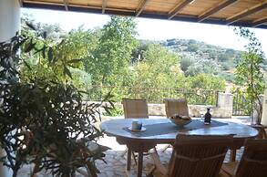 Beautiful 2-bed House in Panagia Crete
