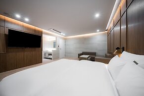 Mokpo Browndot Hotel Peace Square